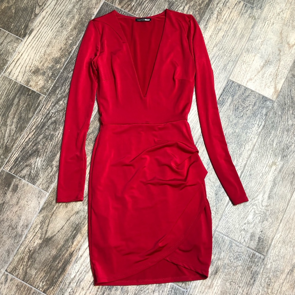 RED FASHION NOVA DRESS
